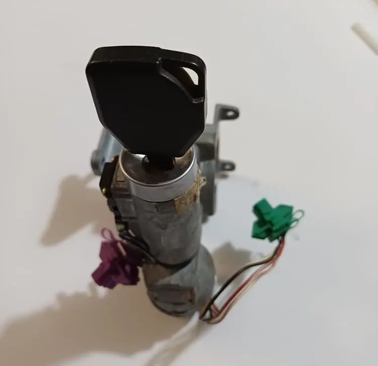 1989 XJ40 Sovereign 3.6 Ignition Barrel With 1 Key CBC4167 image 2