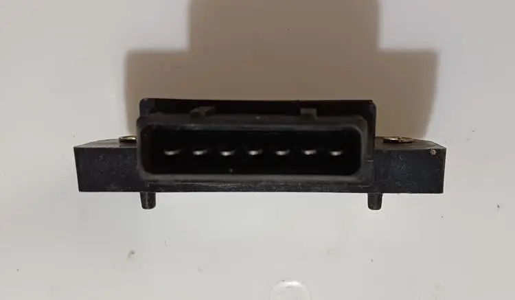 1990 XJ40 Sovereign 4.0 Ignition Amplifier Module DAC11520 image 2