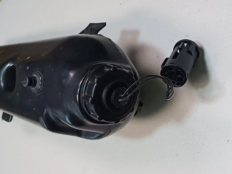 1989 Jaguar XJ40 Sovereign 3.6 Coolant Expansion Header Tank Reservoir (Early one) CAC9717 image 4