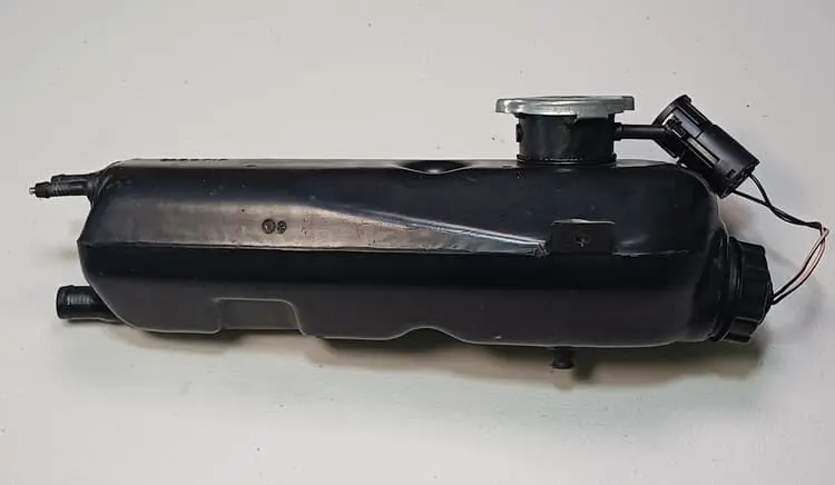 1989 Jaguar XJ40 Sovereign 3.6 Coolant Expansion Header Tank Reservoir (Early one) CAC9717 image 3