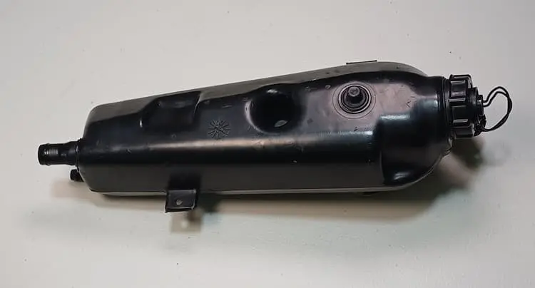 1989 Jaguar XJ40 Sovereign 3.6 Coolant Expansion Header Tank Reservoir (Early one) CAC9717