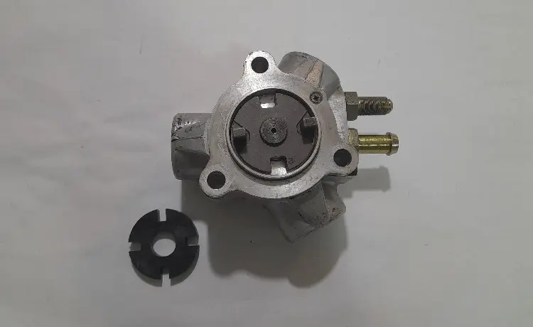 1989 Jaguar XJ40 Sovereign 3.6 Self Leveling Suspension Hydraulic Pump CBC5918 image 5