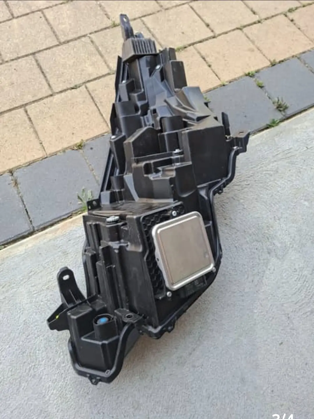 Toyota C-HR 2024 Driver Headlight image 2